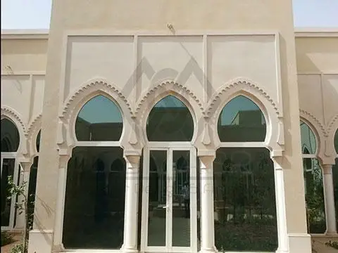 تشطيب اعمال الواجهات الخارجية
